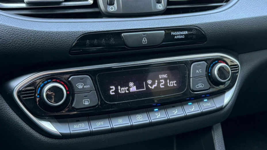 HYUNDAI i30 i30 1.5 T-GDI 48V N Line