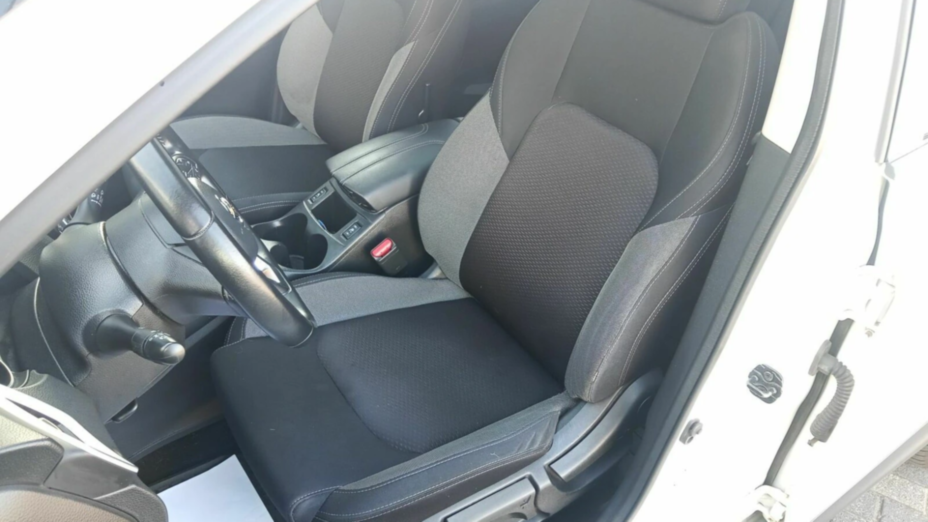NISSAN Qashqai Qashqai 1.3 DIG-T N-Connecta