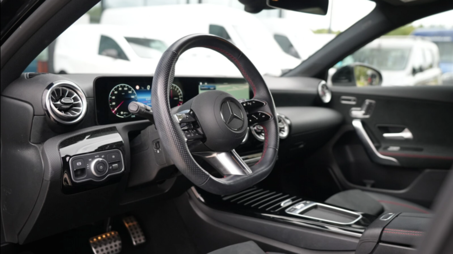 MERCEDES-BENZ A Klasa A 250 e 8G-DCT