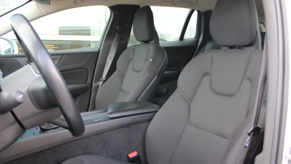 VOLVO V60 V60 D4 SCR Momentum aut