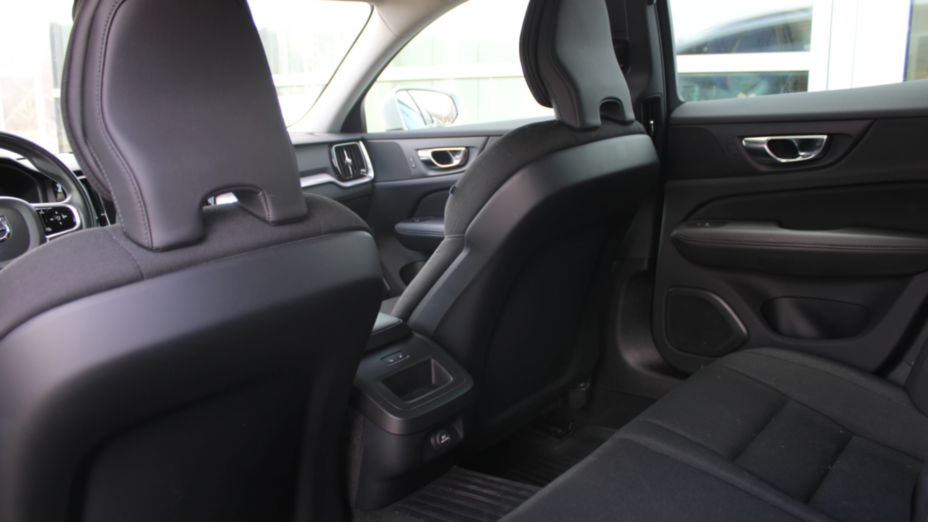 VOLVO V60 V60 D4 SCR Momentum aut