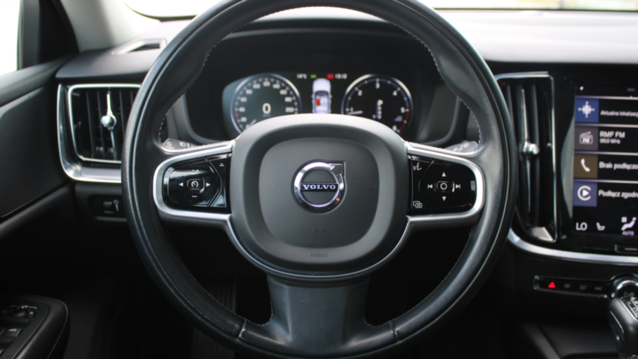 VOLVO V60 V60 D4 SCR Momentum aut