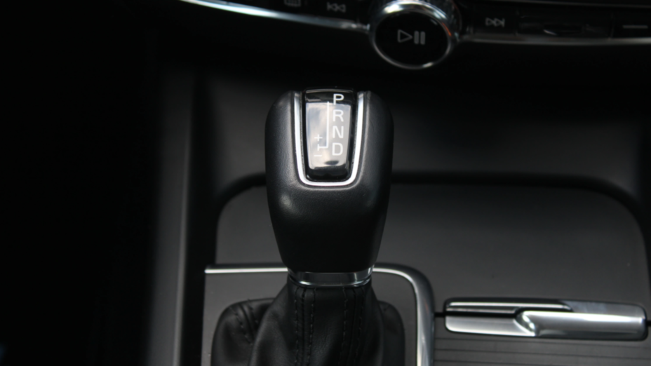 VOLVO V60 V60 D4 SCR Momentum aut