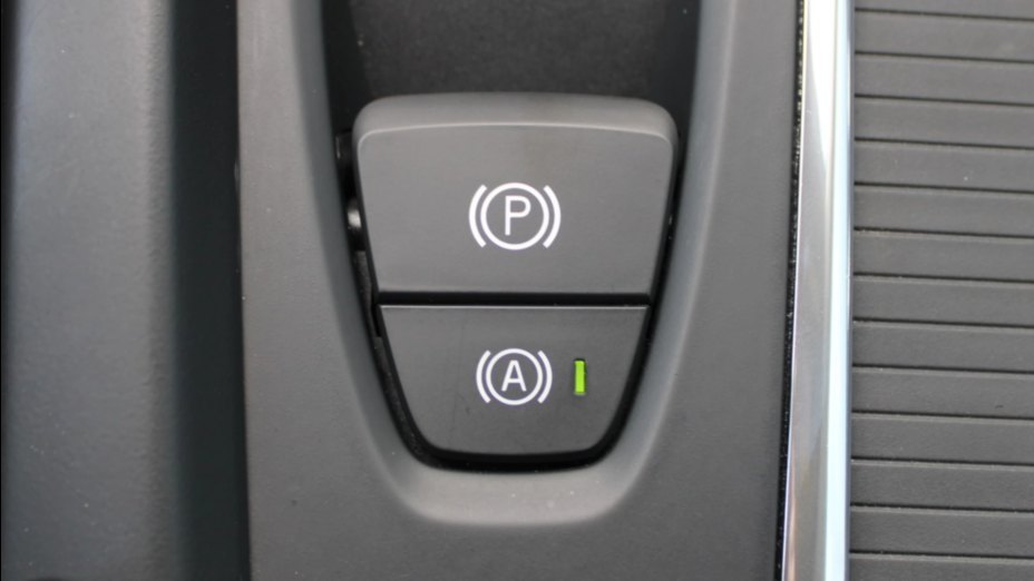 VOLVO V60 V60 D4 SCR Momentum aut