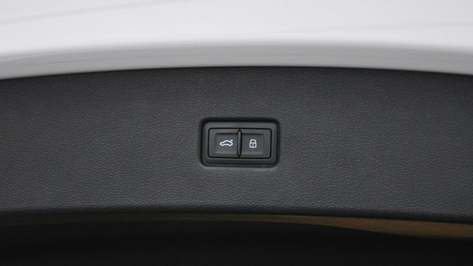 AUDI Q5 Q5 45 TFSI mHEV Quattro S Line S tronic