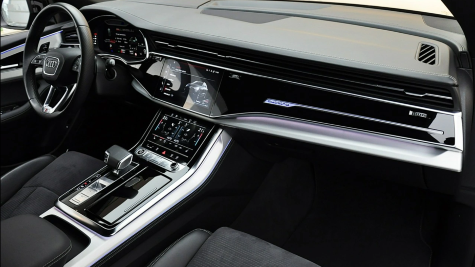 AUDI Q8 Q8 55 TFSI mHEV Quattro Tiptronic