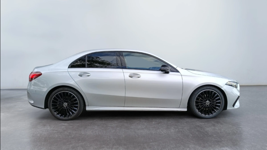 MERCEDES-BENZ A Klasa A 200 AMG Line 7G-DCT