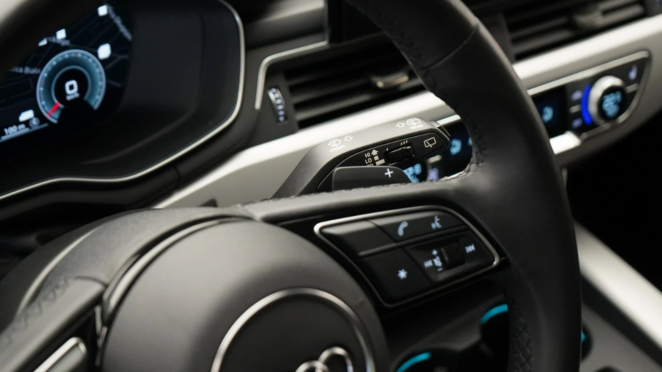 AUDI A4 A4 35 TFSI mHEV S Line S tronic