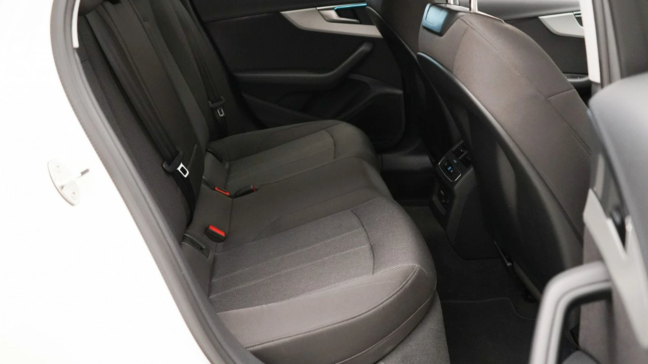 AUDI A4 A4 35 TFSI mHEV S Line S tronic