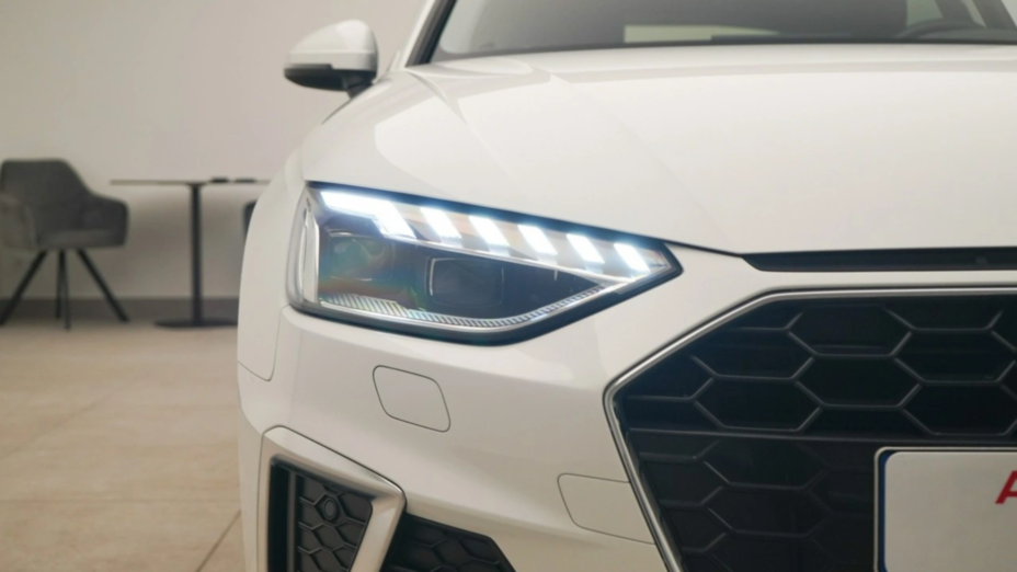 AUDI A4 A4 35 TFSI mHEV S Line S tronic