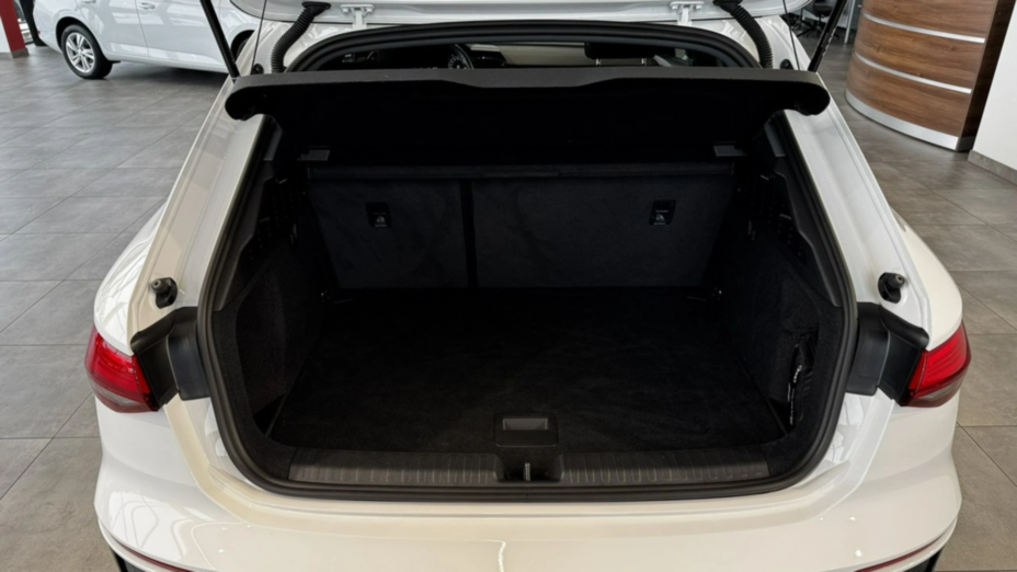 AUDI A3 A3 35 TFSI mHEV S Line S tronic