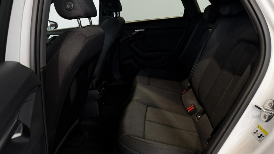 AUDI A3 A3 35 TFSI mHEV S Line S tronic
