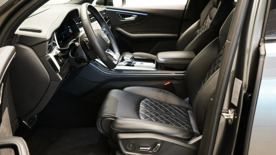 AUDI Q7 SQ7 TDI Quattro Tiptr.