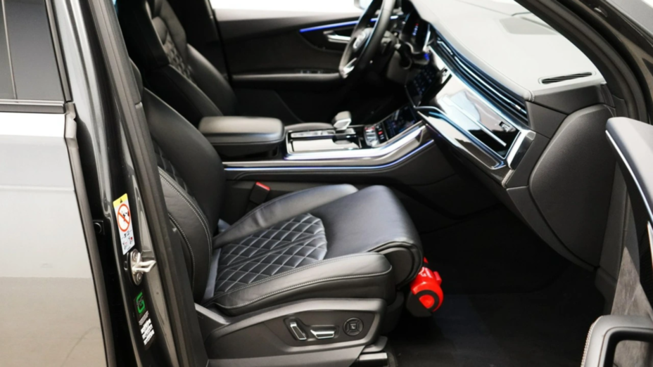 AUDI Q7 SQ7 TDI Quattro Tiptr.