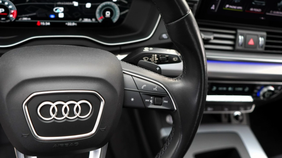 AUDI Q5 Q5 45 TFSI mHEV Quattro S Line S tronic