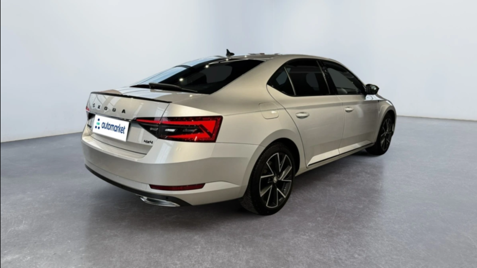 SKODA Superb Superb 2.0 TDI SCR 4x4 Sportline DSG