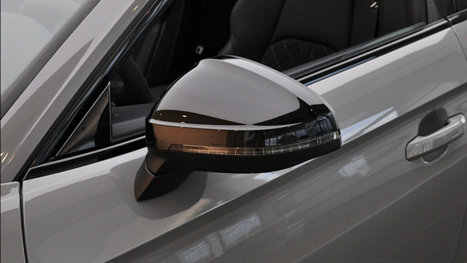 AUDI A5 RS5 Quattro Tiptronic