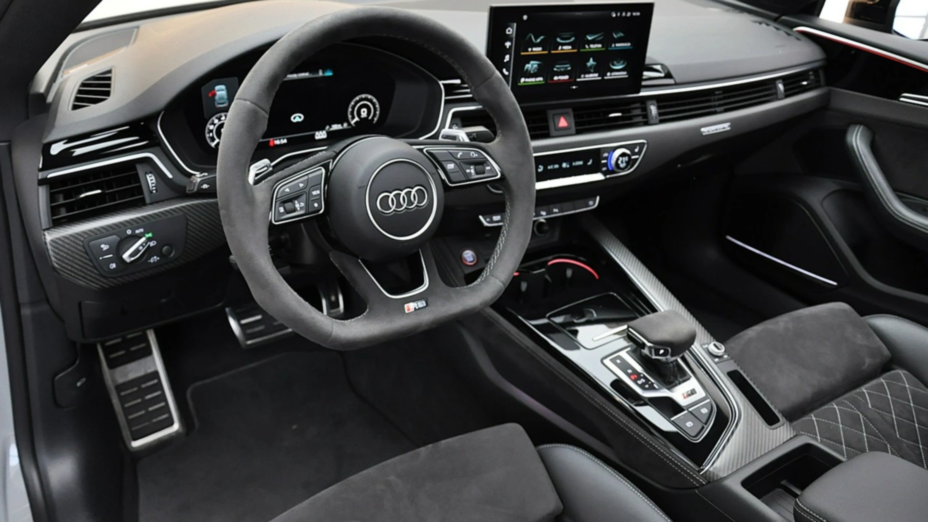 AUDI A5 RS5 Quattro Tiptronic