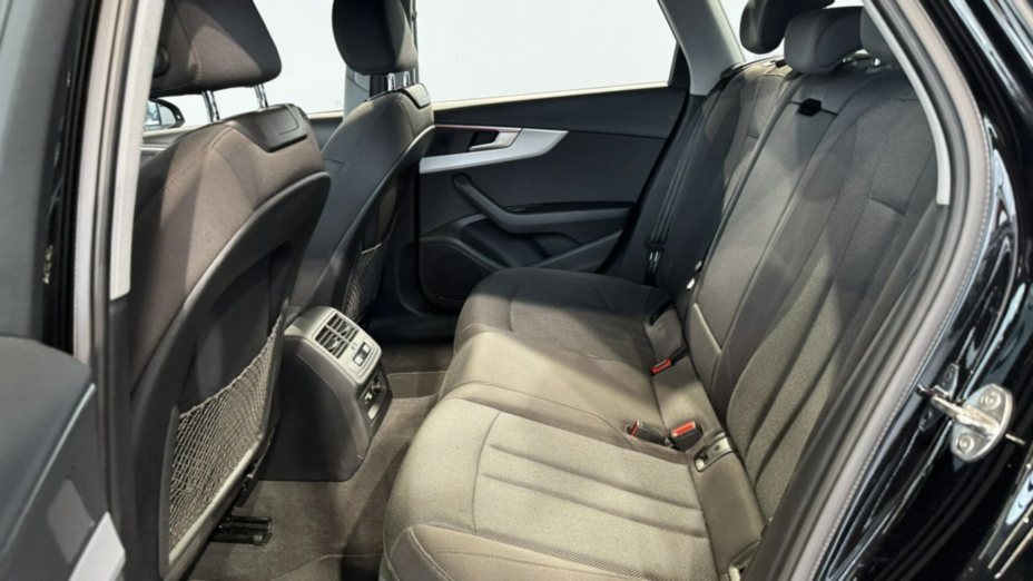 AUDI A4 A4 30 TDI mHEV S tronic