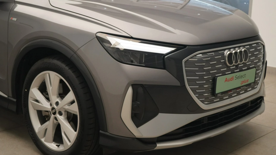 AUDI Q4 Q4 e-tron 50 77kWh Quattro S Line