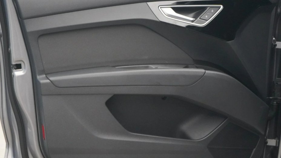 AUDI Q4 Q4 e-tron 50 77kWh Quattro S Line