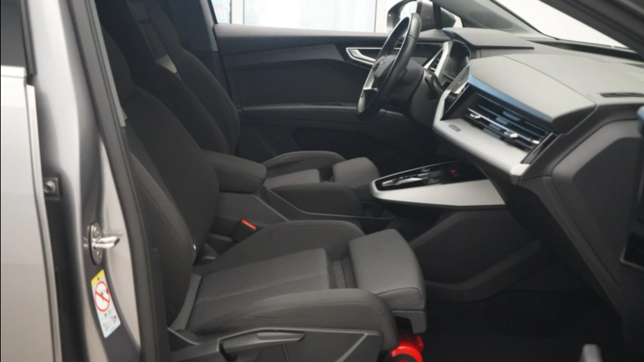 AUDI Q4 Q4 e-tron 50 77kWh Quattro S Line