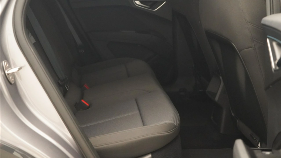 AUDI Q4 Q4 e-tron 50 77kWh Quattro S Line