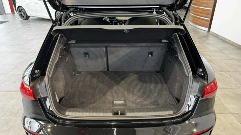 AUDI A3 A3 35 TFSI mHEV S Line S tronic
