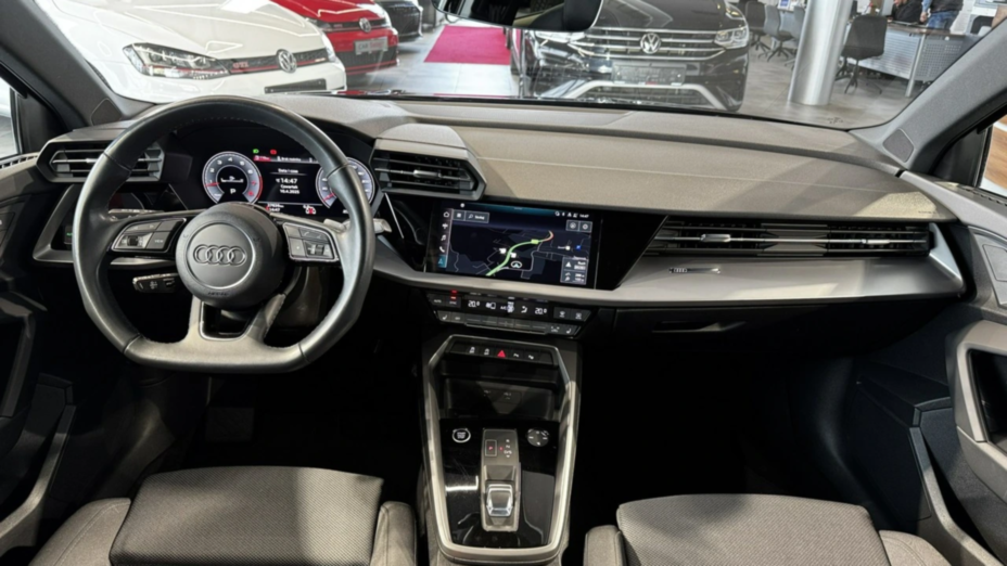 AUDI A3 A3 35 TFSI mHEV S Line S tronic