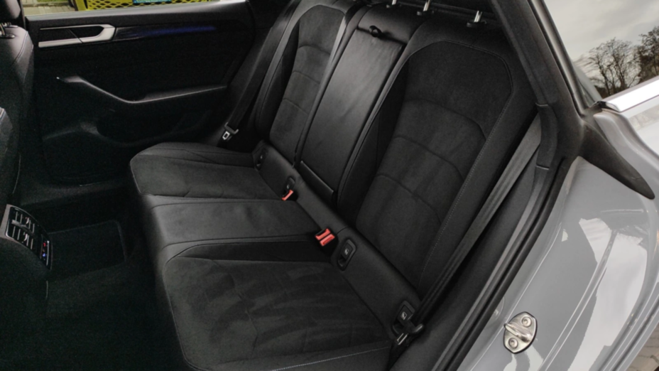 VOLKSWAGEN Arteon Arteon 2.0 TSI 4Motion R DSG