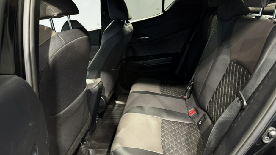 TOYOTA C-HR C-HR 1.8 Hybrid Executive