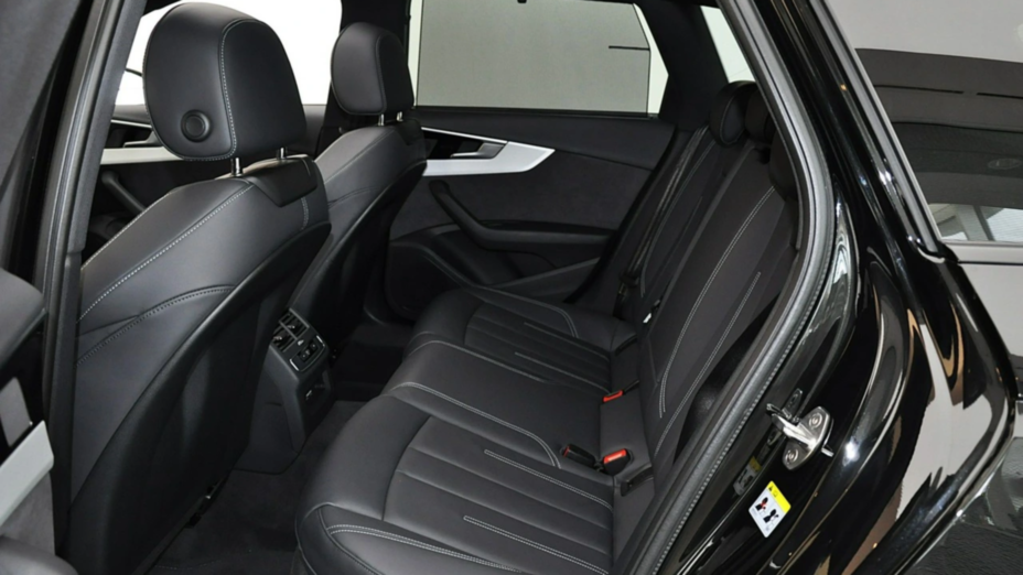 AUDI A4 A4 45 TFSI mHEV Quattro S Line S tronic