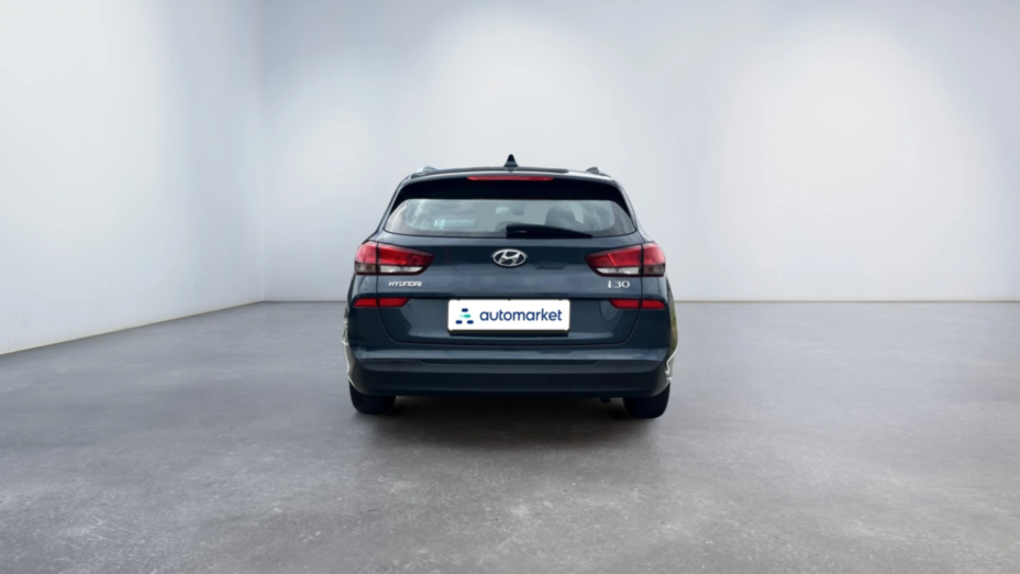 HYUNDAI i30 i30 1.5 DPI Classic +