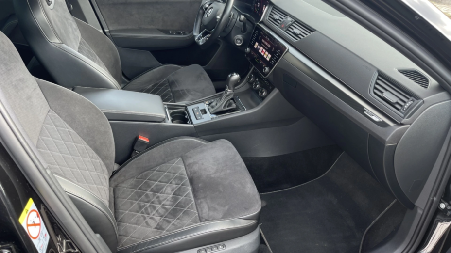 SKODA Superb Superb 2.0 TDI SCR Sportline DSG