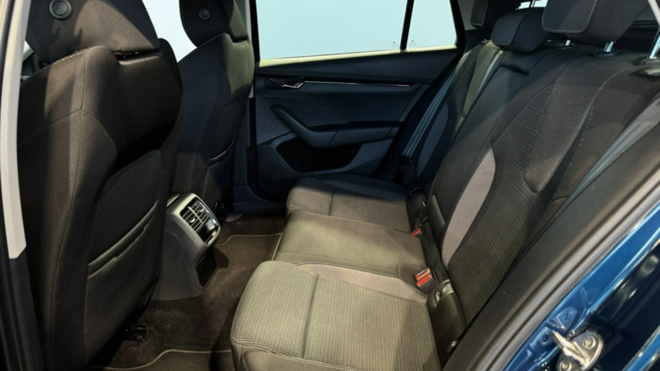 SKODA Octavia Octavia 1.5 TSI e-Tec Ambition DSG