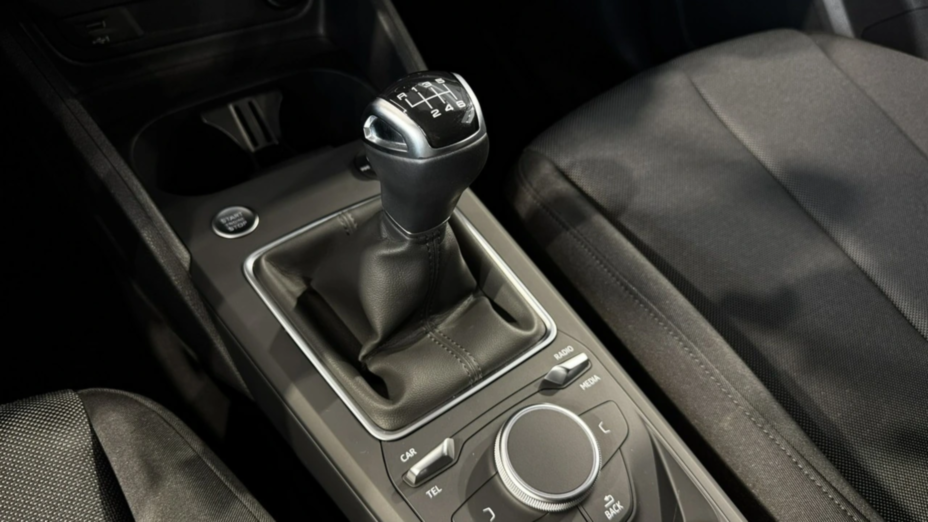 AUDI Q2 Q2 30 TFSI Advanced