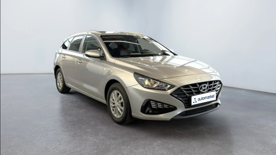 HYUNDAI i30 i30 1.5 DPI Classic +