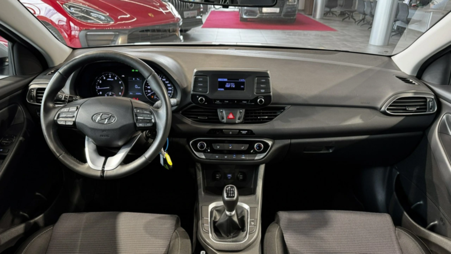 HYUNDAI i30 i30 1.5 DPI Classic +