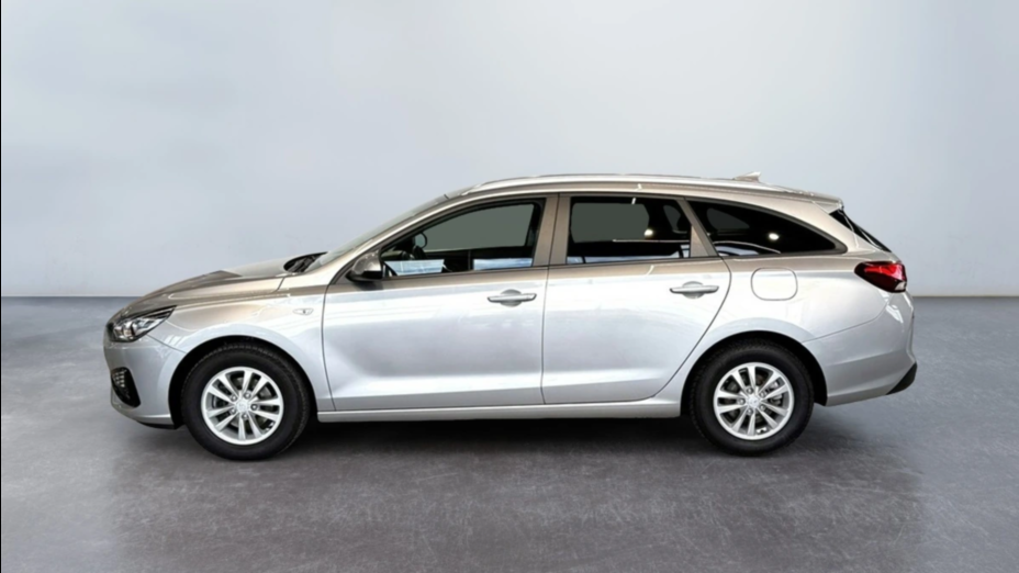 HYUNDAI i30 i30 1.5 DPI Classic +