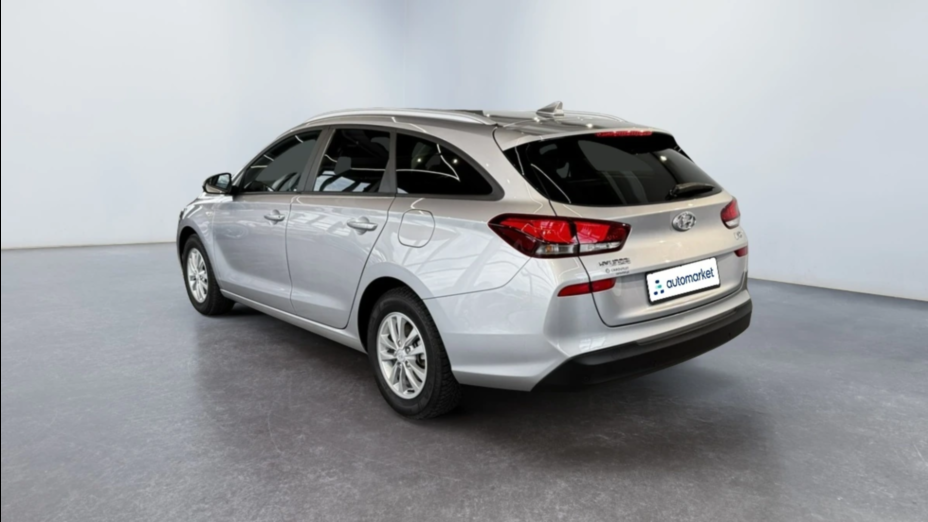 HYUNDAI i30 i30 1.5 DPI Classic +