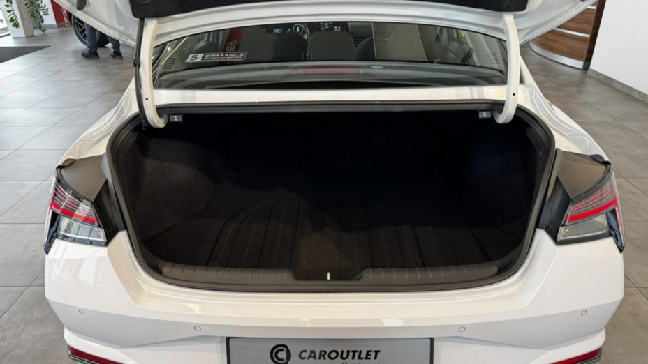 HYUNDAI Elantra Elantra 1.6 Executive