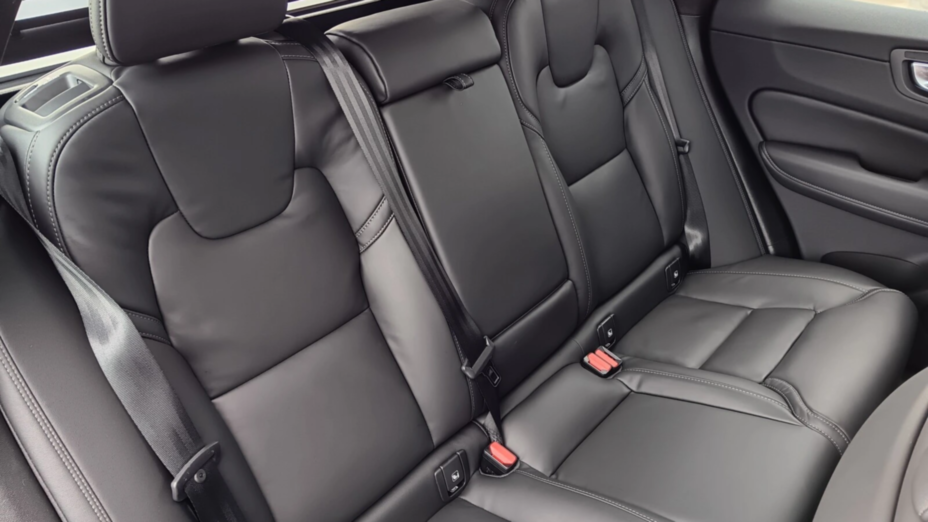 VOLVO XC60 XC60 T6 Plug-In Hybrid AWD Plus Dark aut Nowy