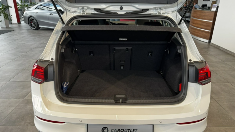 VOLKSWAGEN Golf Golf VIII 1.0 TSI Life