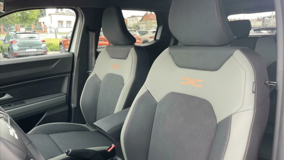 DACIA Duster Duster 1.6 Full Hybrid 140 Extreme MMT Nowy