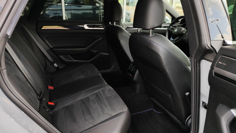 VOLKSWAGEN Arteon Arteon 2.0 TSI 4Motion R DSG