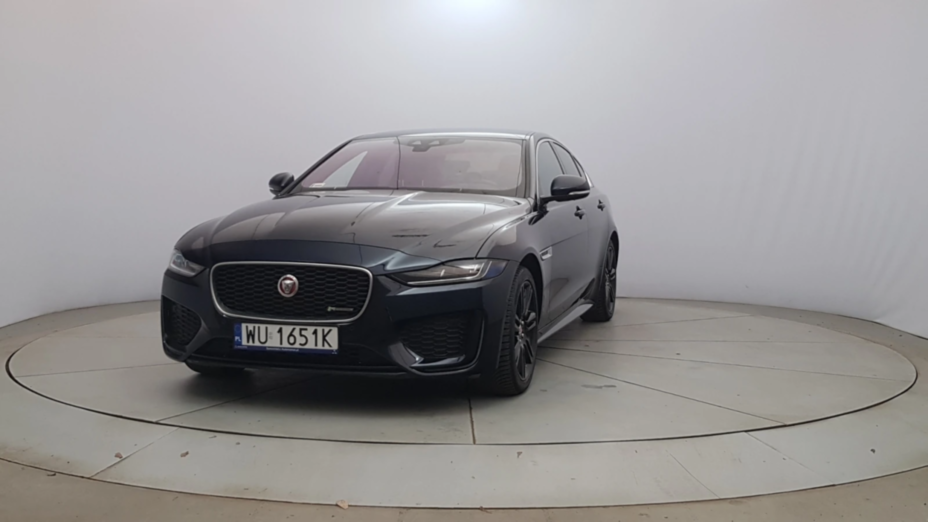 JAGUAR XE XE 2.0 D180 R-Dynamic SE aut
