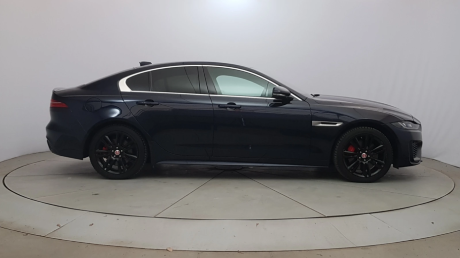 JAGUAR XE XE 2.0 D180 R-Dynamic SE aut