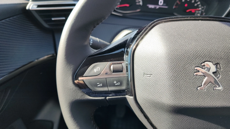 PEUGEOT 208 208 1.2 PureTech Active Pack S&S