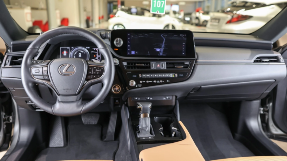 LEXUS ES ES 300h Business Edition