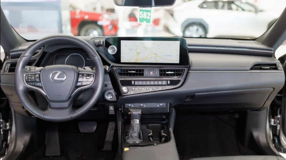 LEXUS ES ES 300h F Sport Design